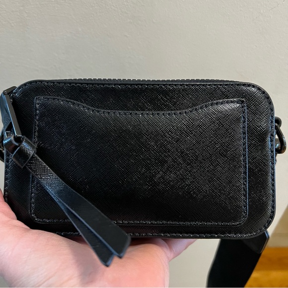 MARC JACOBS The Snapshot Coated Leather Bag in black - Picture 8 of 8